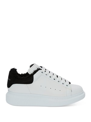 

ALEXANDER MCQUEEN Женские белые кожаные кроссовки на платформе 1-1/2 дюйма на танкетке 35,5, Белый, 609650WIAFJ