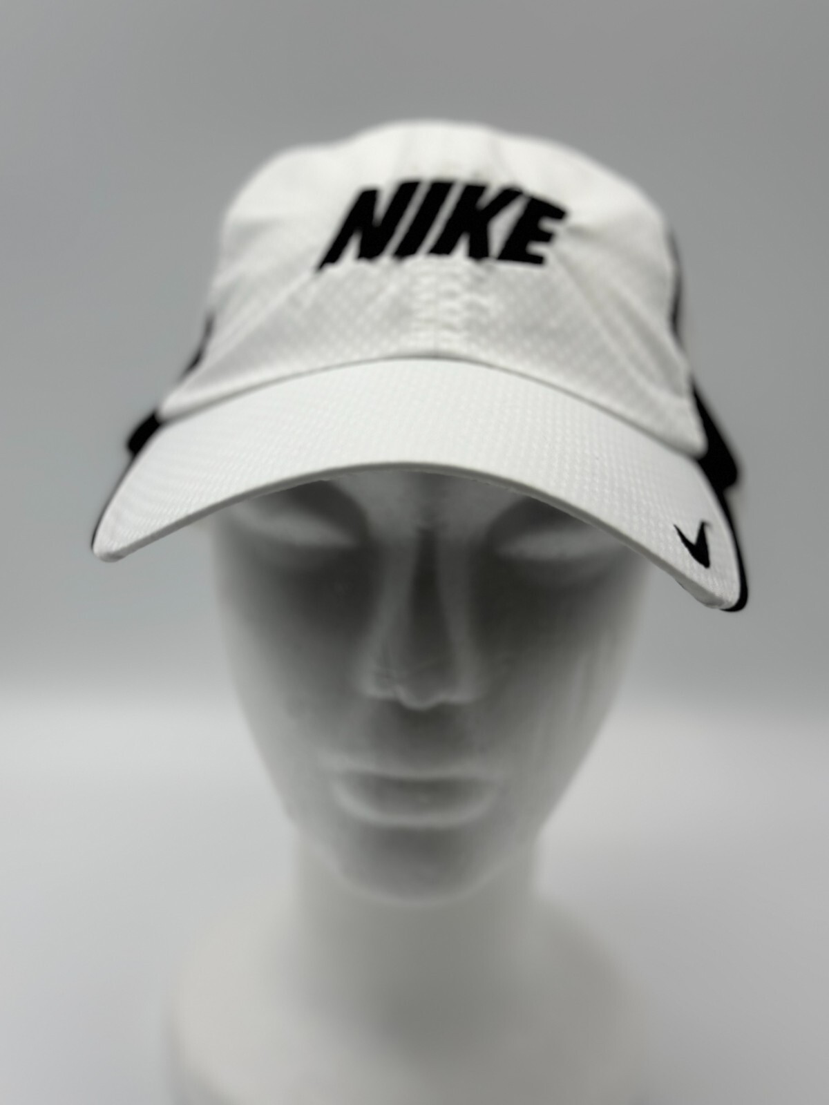 ◇Nike◇ Dry Fit Club Unstructured l Swoosh Cap White Me Nike Dri-FIT Club Structured Swoosh Cap – DTLR