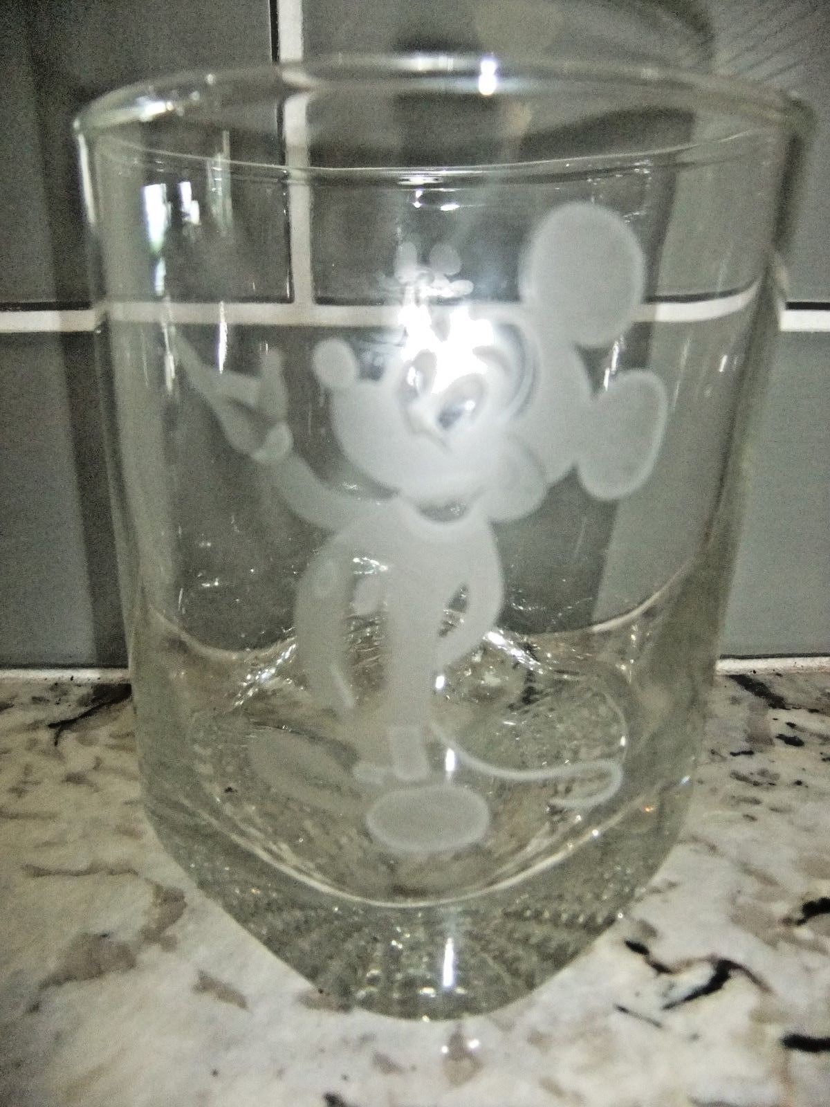 VINTAGE DISNEY FROSTED ETCHED MICKEY MOUSE ROCKS GLASS W/HEAVY BASE