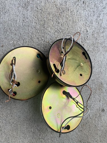 Lot Of 3 Pieces LBL Lighting Dome wire feed CANOPY 4 INCH ROUND BRONZE finish.