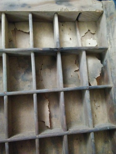 Real original Printer's box 17 x 33 inches 147 matching spaces