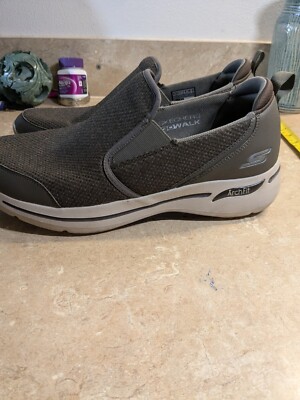 SKECHERS MEN'S GO WALK ARCH FIT-TOGPATH WALKING SHOES