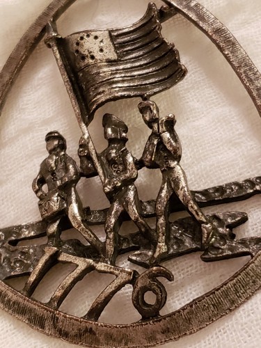 Vintage Pewter 1776 Patriotic Pendant Soldiers Flag Drum Fife