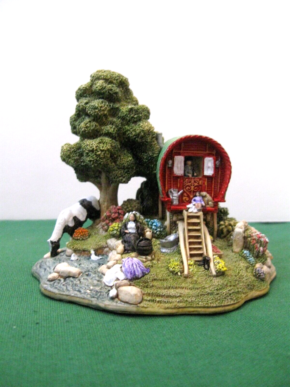 Lilliput Lane - Walkers Rest - Very Good Condition : Amazon