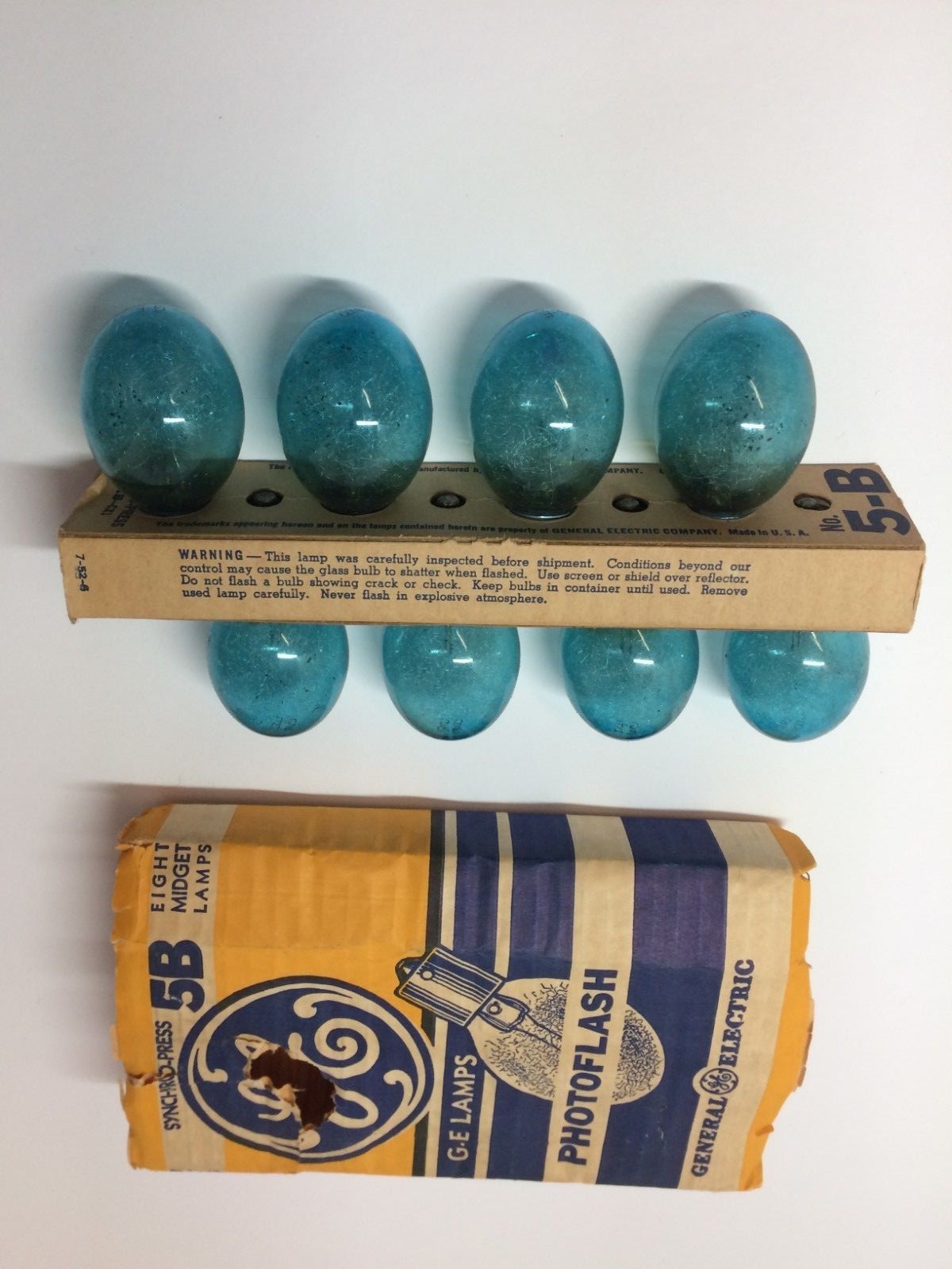Vintage GE No. 5B Blue flashbulbs PhotoFlash Midget Synchro-press  Flash Bulbs