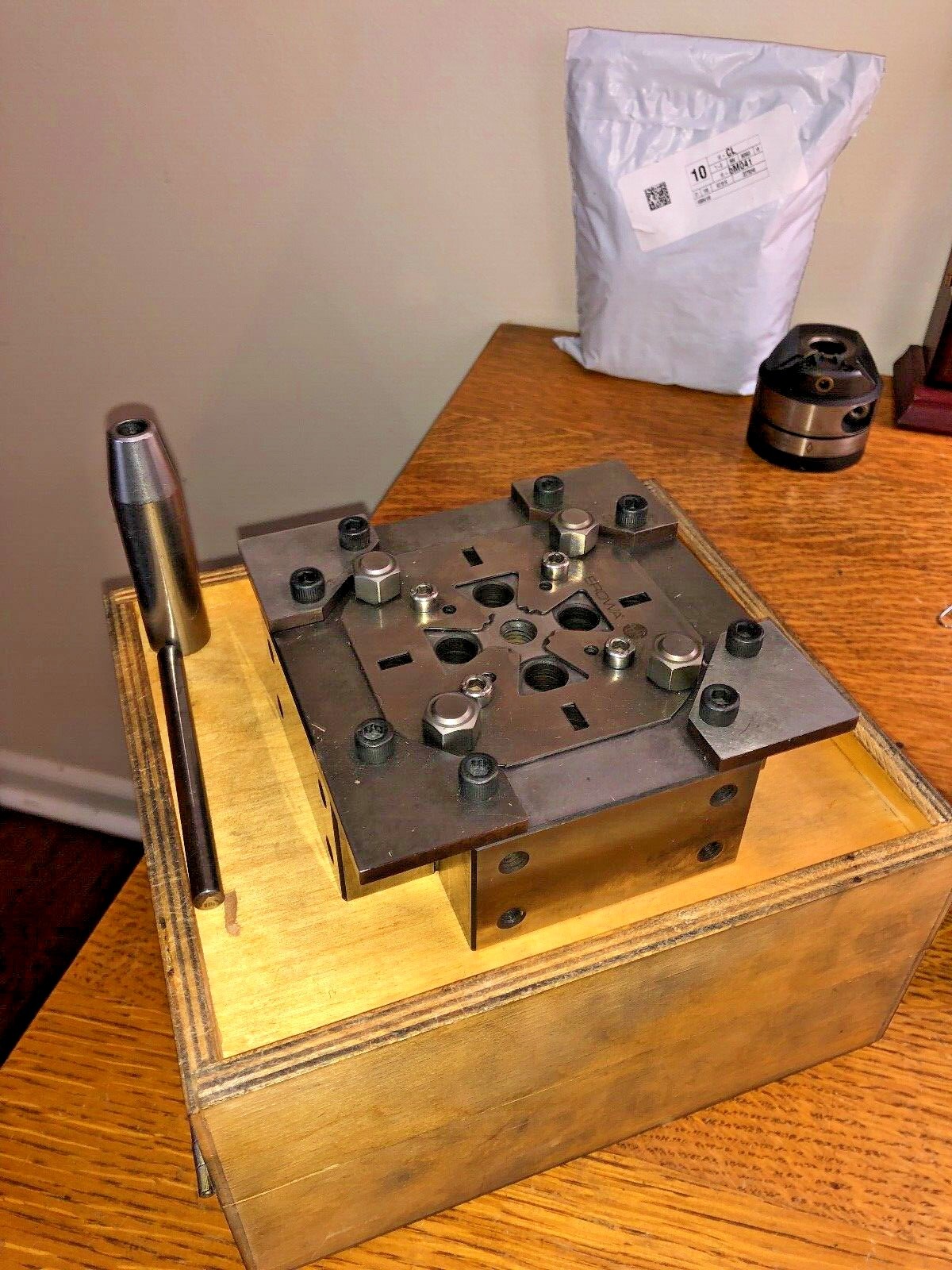 Picture 2 of 4