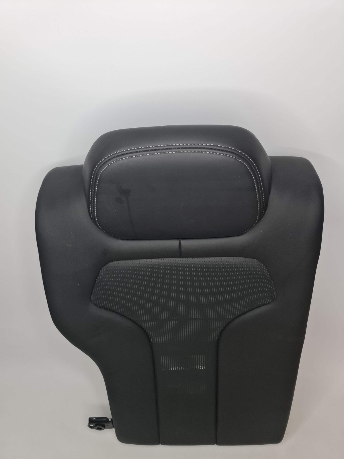 0 Seat BMW M3 F80 OEM BLACK LEATHER REAR ASSY image 3