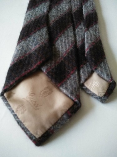 Vintage GUCCI necktie 50% BABY ALPACA 50% WOOL 61