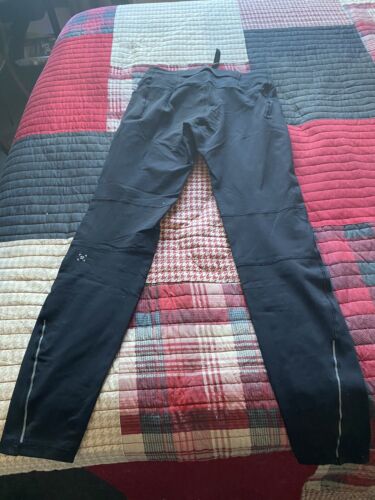 Lululemon Black Compresion Pants Rn 106259 CA 35801 SZ M | eBay Lululemon Black Compresion Pants Rn 106259 CA 35801 SZ M | eBay