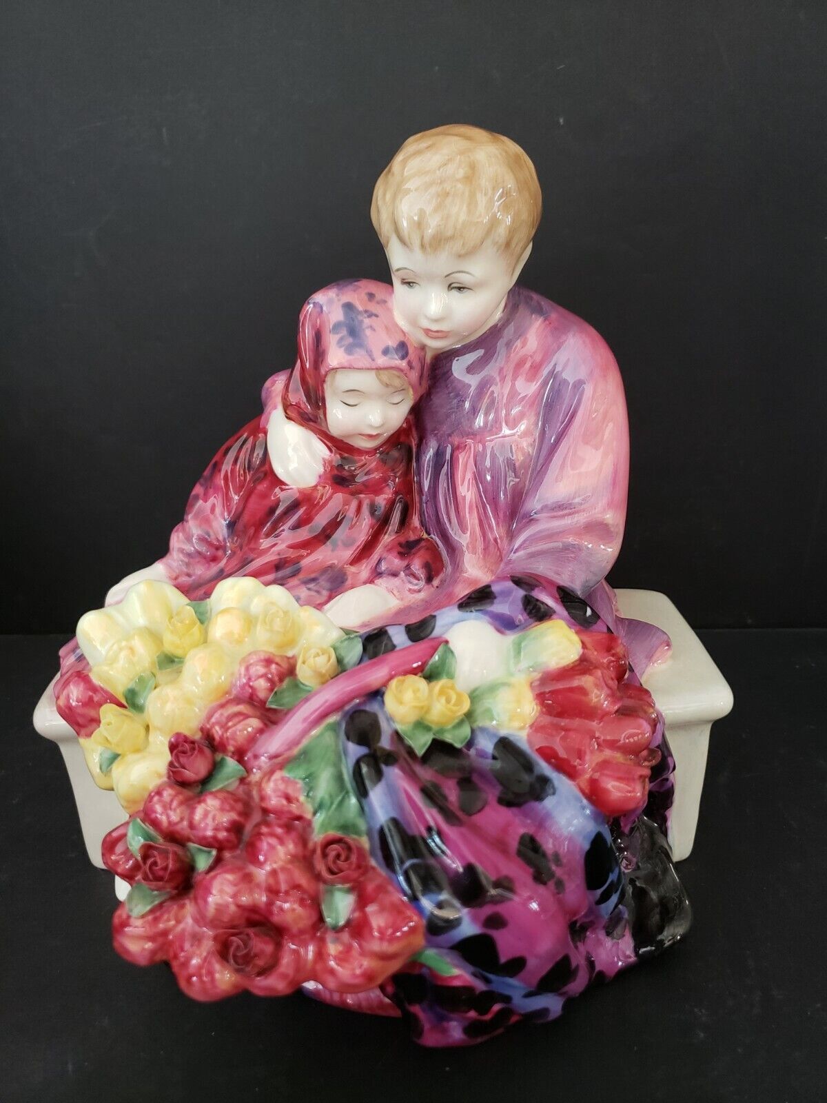 Royal Doulton FLOWER SELLER CHILDREN Figurine 8 Royal Doulton FLOWER SELLER CHILDREN Figurine 8