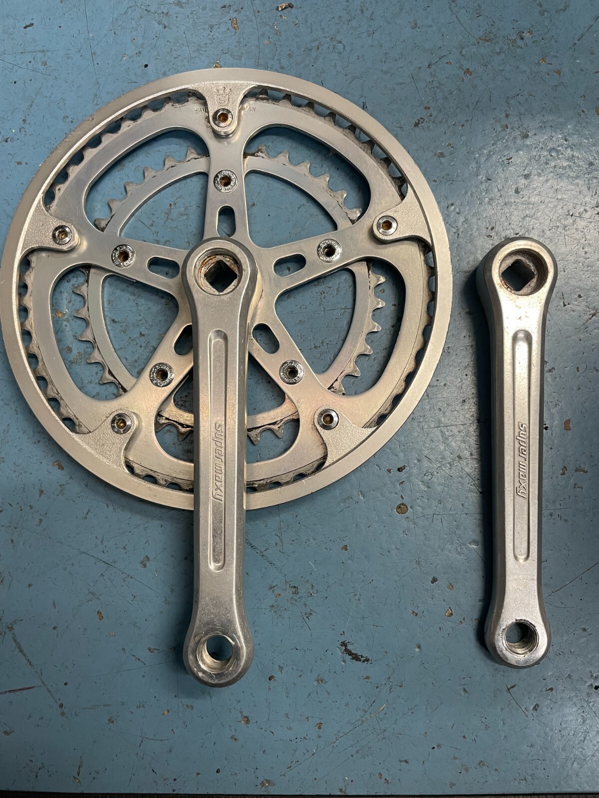 Sugino Super Maxy Bike alloy Crankset with chainguard 52/39 Sugino Super Maxy Bike alloy Crankset with chainguard 52/39