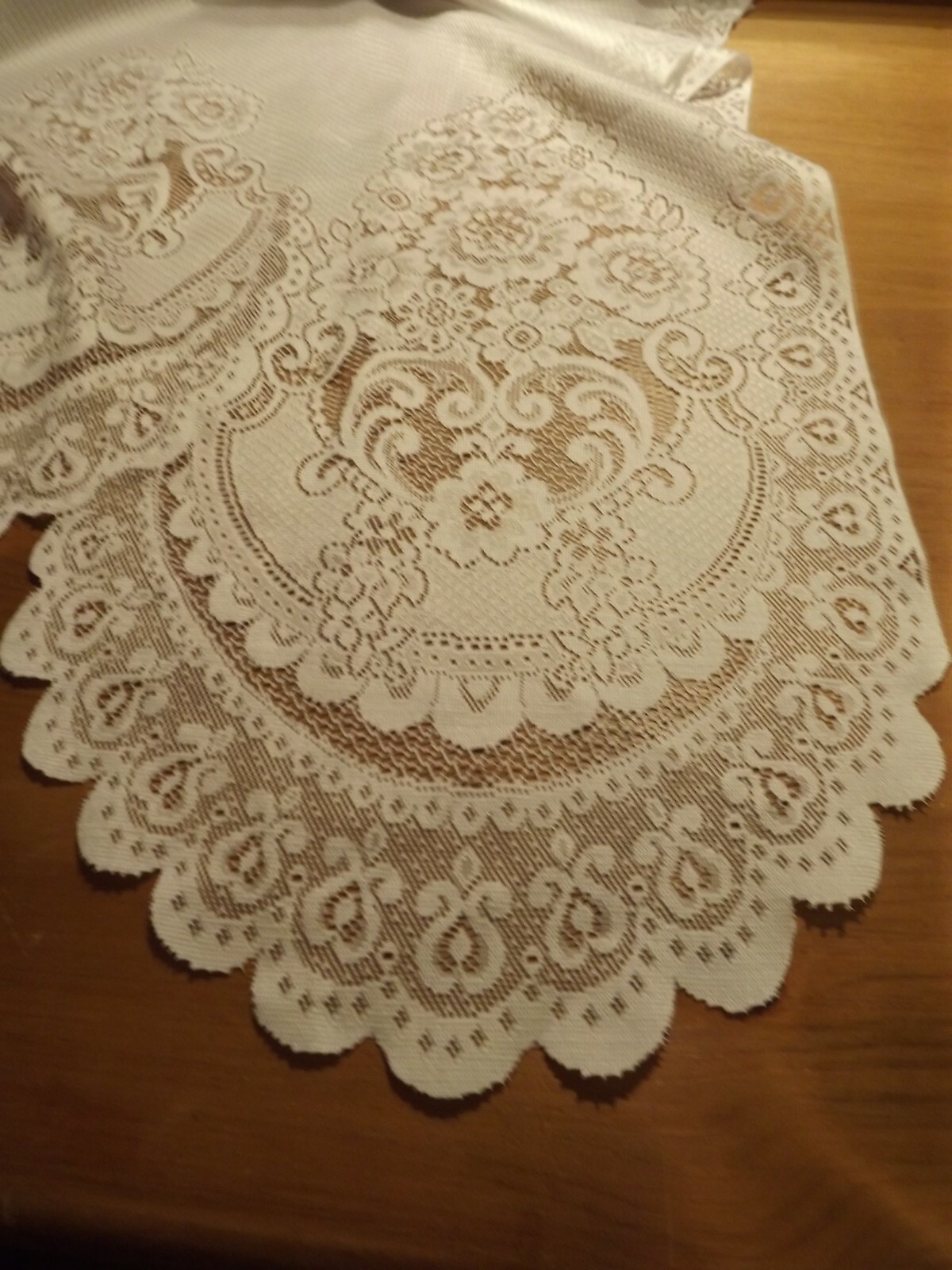 white LACE SWAG CURTAINS76Wx31.5