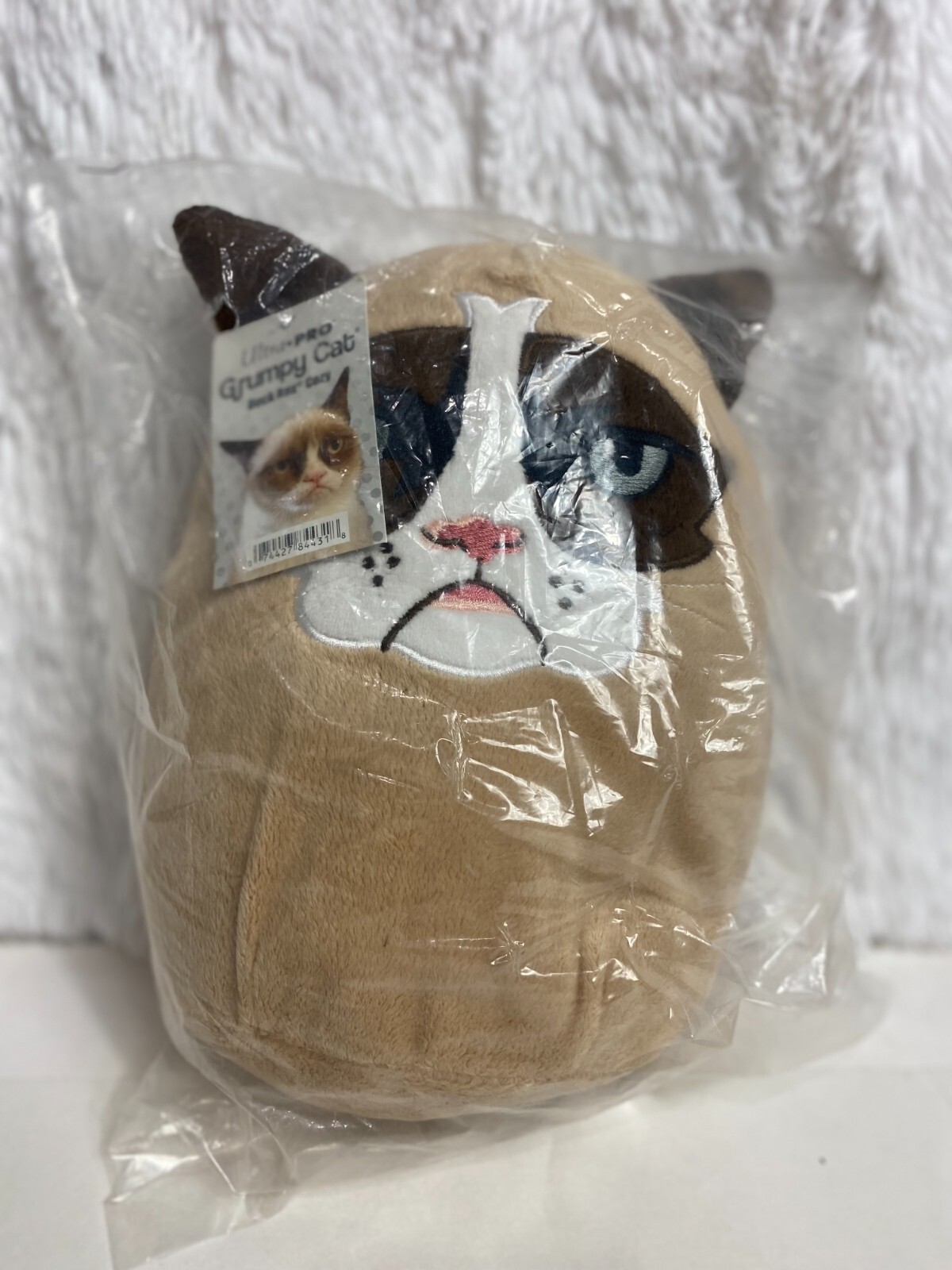 気難し屋の猫　Ultra Pro　Grumpy Cat Amazon.com: Ultra Pro Official Grumpy Cat Cozy : Toys & Games