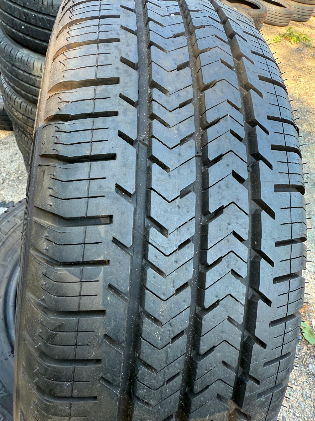 New 215 65 16C Michelin, Agilis 51, M+S 106/104T x1 Single Tyre (F1_tyres) YD171