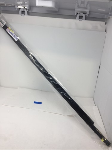 TOYOTA Genuine OEM 68161-35073 Weatherstrip FT Door Glass