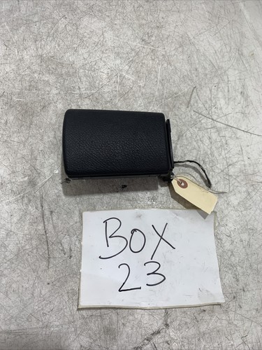 MERCEDES S CLASS W221 REAR DOOR LEFT ASHTRAY. A2218210714