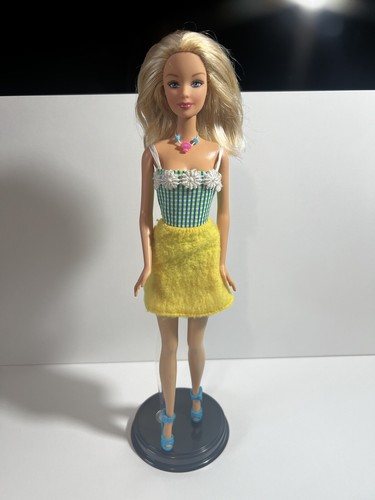 Mattel Beach Barbie Doll Fashion Fever Facesculpt Swimsuit