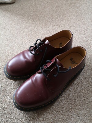 who sells doc martin shoes