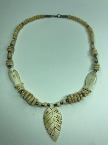 E Vtg Retro 40s 50s Carved Bone Tribal Boho Fish Jungle Leaf Handmade Necklace