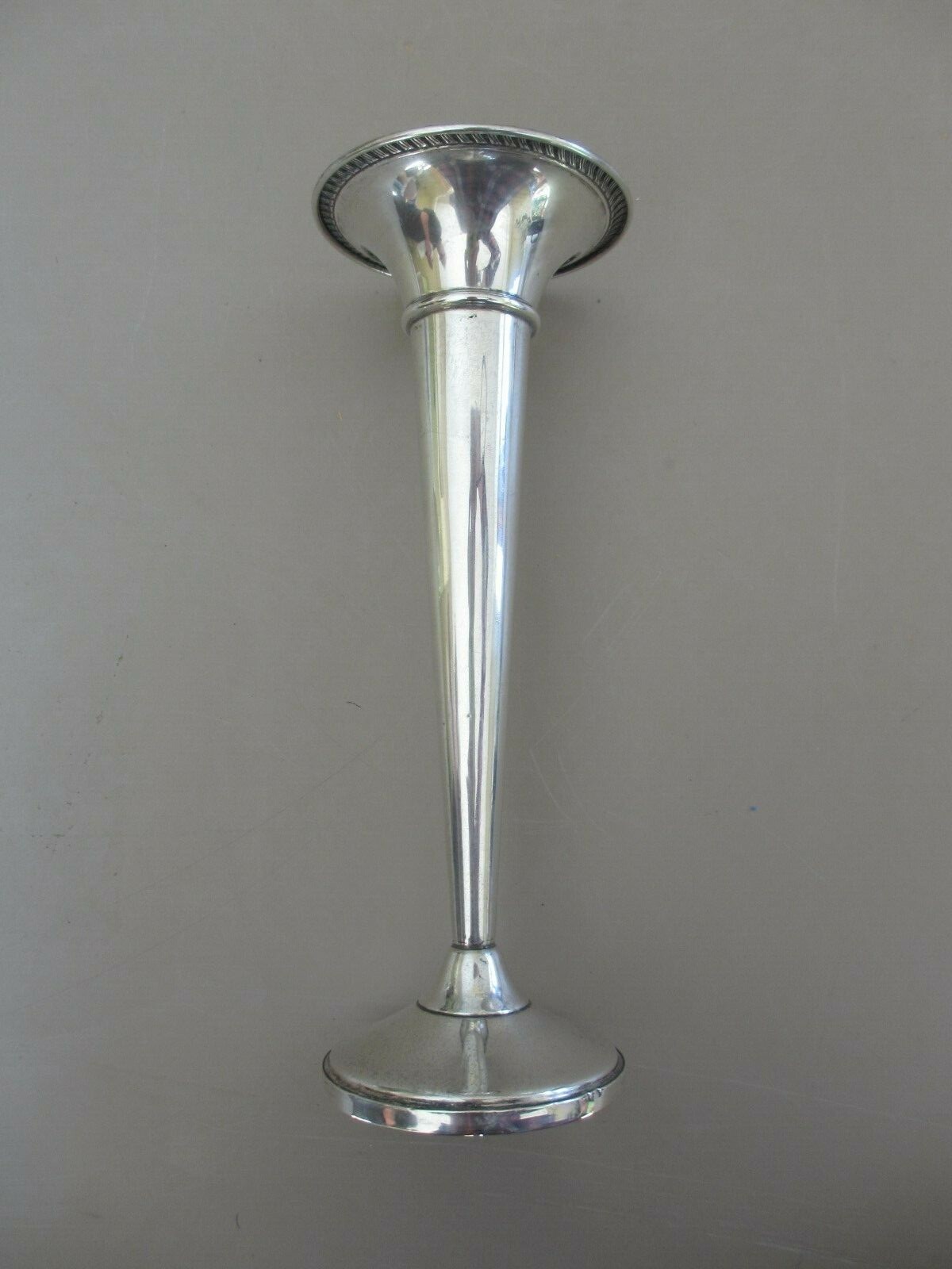 Vintage 8 1/4 INCH  Fisher Weighted Sterling Silver Trumpet Bud Vase Pattern 688