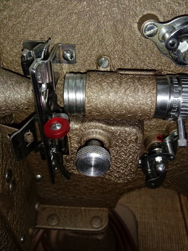 VINTAGE KEYSTONE BRIGHTBEAM K-70 VARIABLE SPEED 8mm MOVIE FILM PROJECTOR