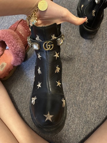 GUCCI Trip Logo Strap Chelsea Boots Black Leather Ankle GUCCI Trip Logo Strap Chelsea Boots Black Leather Ankle