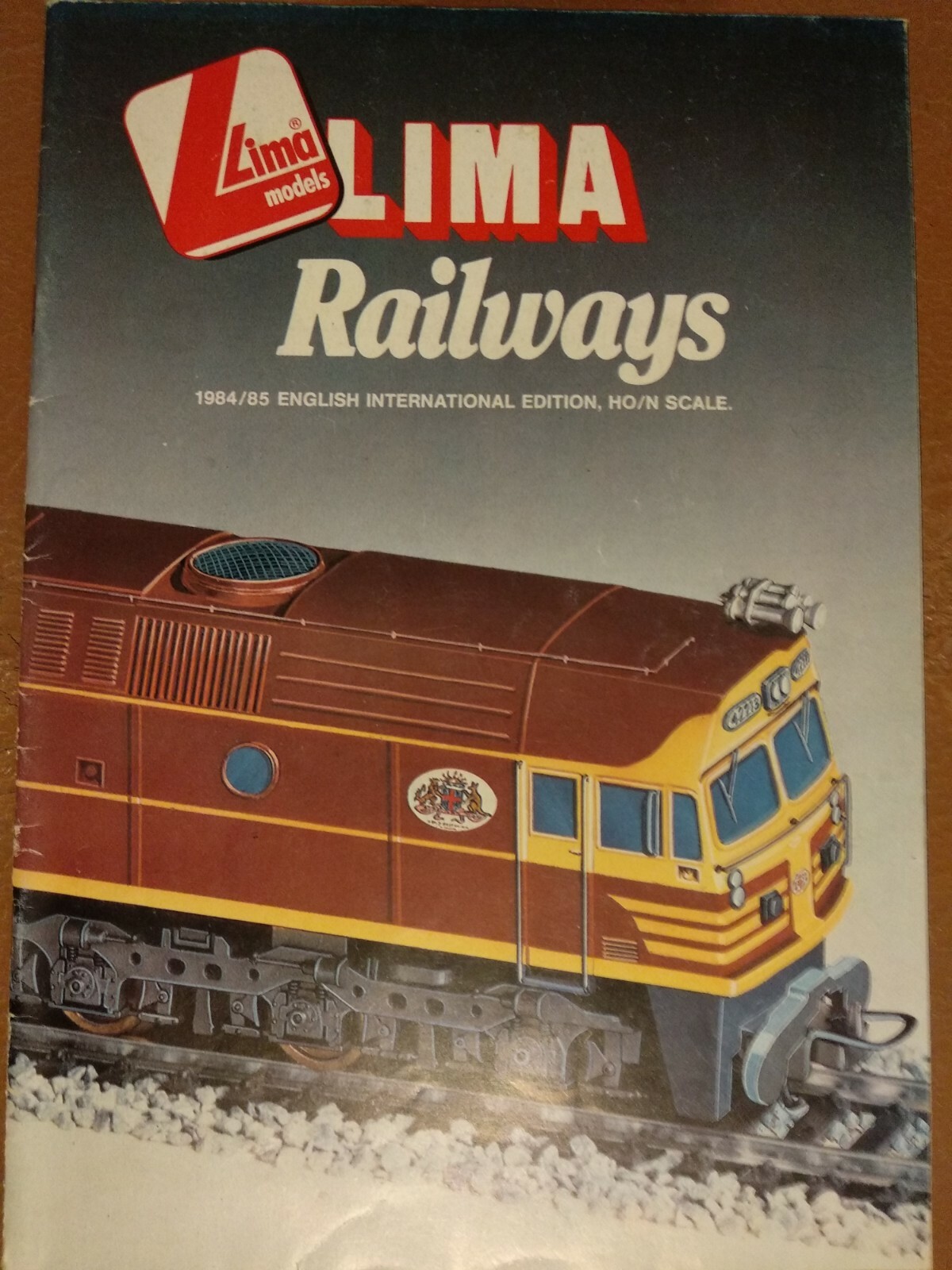 Lima Railways catalogue 1984/85. Train Sets