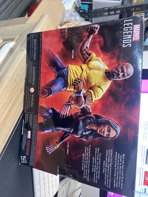 Hasbro E2874 Marvel Legends Luke Cage & Claire Temple - 2 Pack
