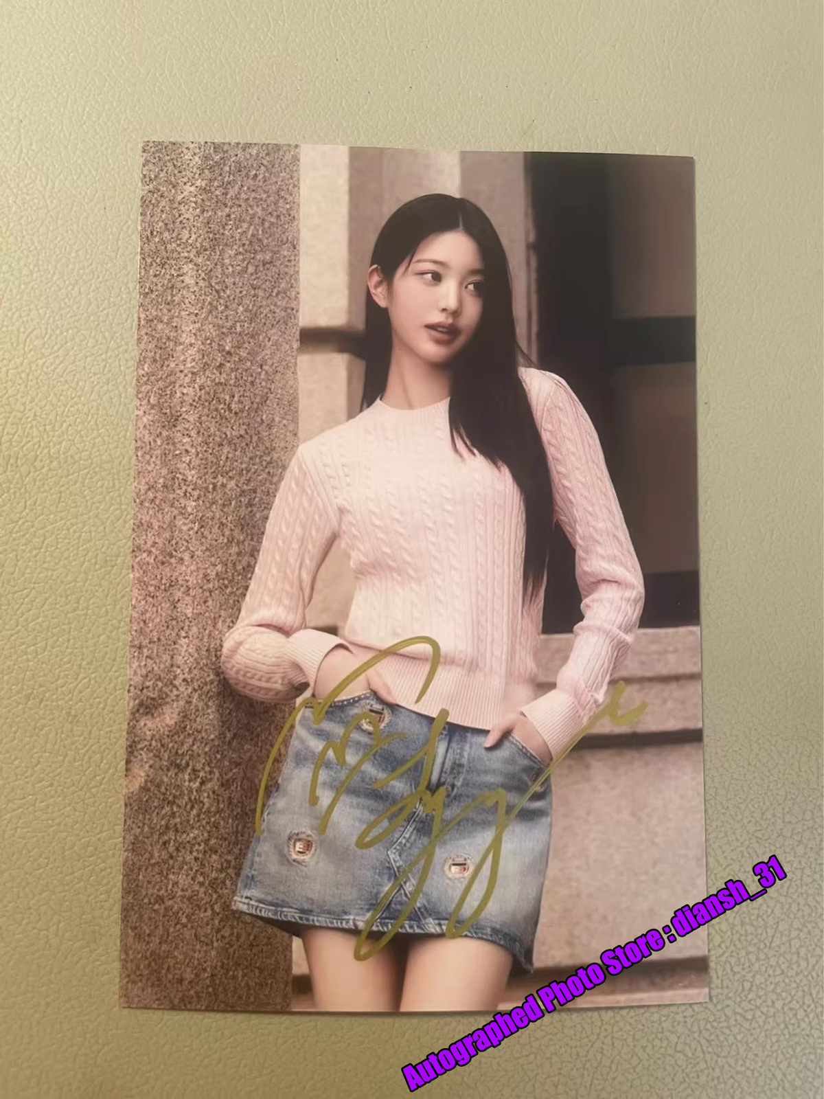 IVE WONYOUNG Hand Signed Photo Autographed PHOTO K-POP Collection