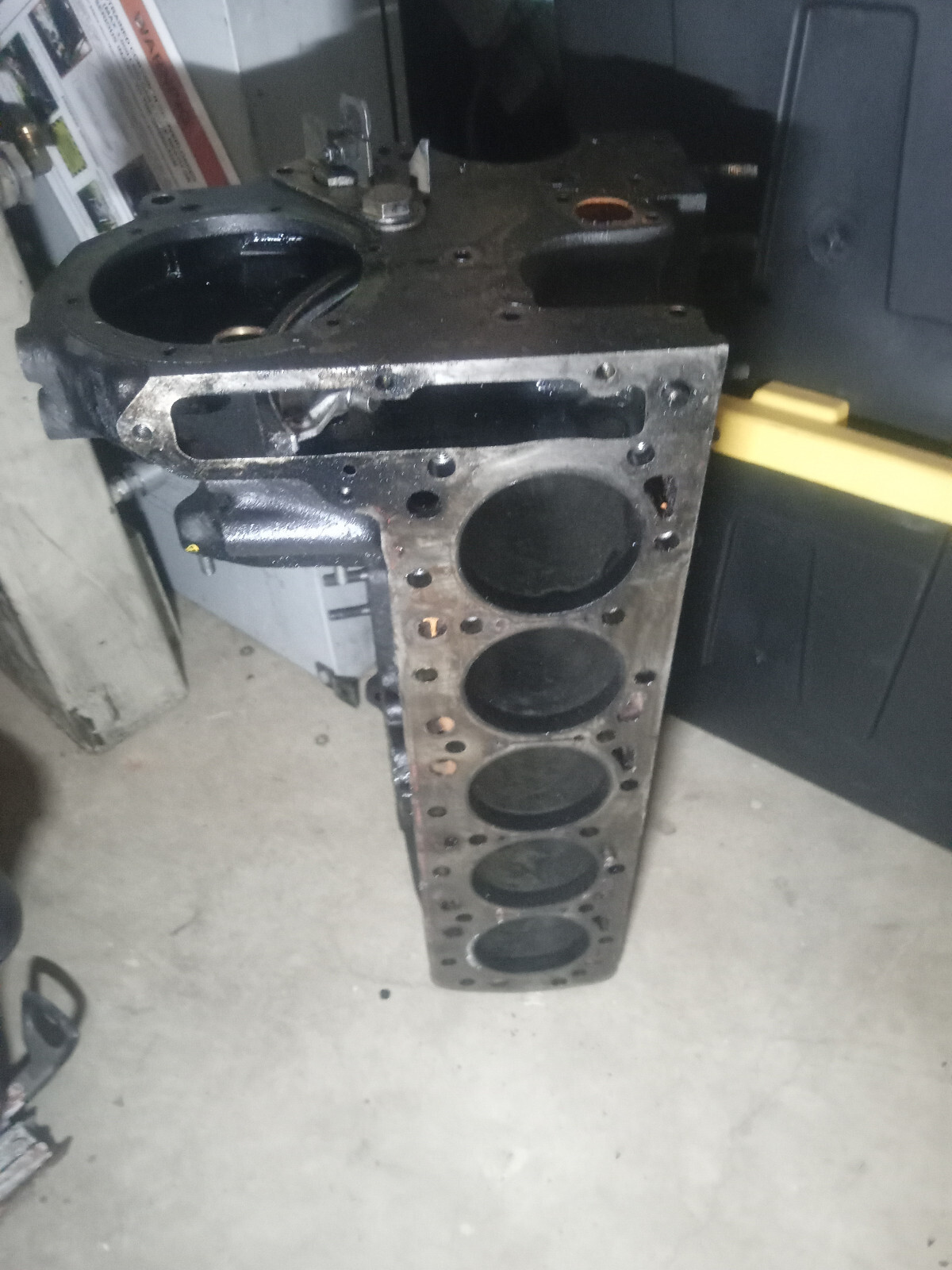 Mercedes om617 Bare Turbodiesel Engine Block 617 300 D T C S