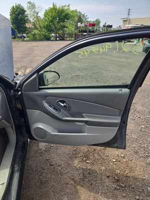 Used Right Front Door Trim Panel fits: CHEVY MALIBU Right 06 07 08