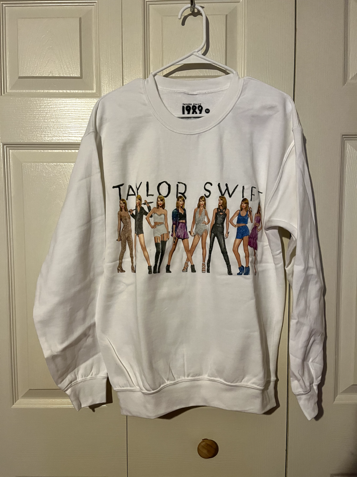 ミュージシャン Taylor Swift TTPD Eras White Crewneck Speak Now (Taylor's Version) Tracklist White Crewneck