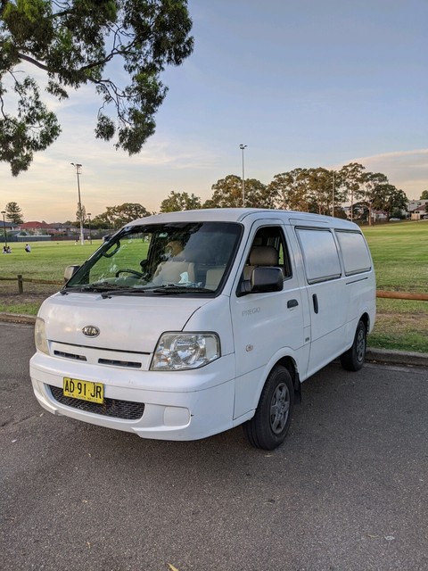 Kia pregio 2005