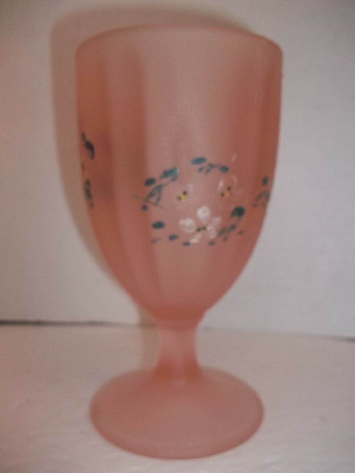 VINTAGE DEPRESSION GLASS PINK SATIN 6.5