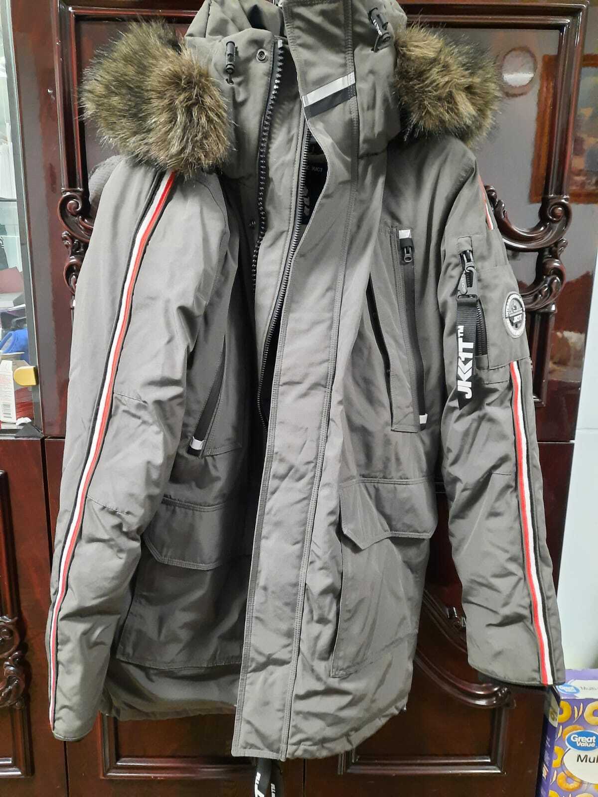 24最新作！TES OLD SIGN FLOCKY PARKA新品 Parka with hood and storm flap | Gaudì