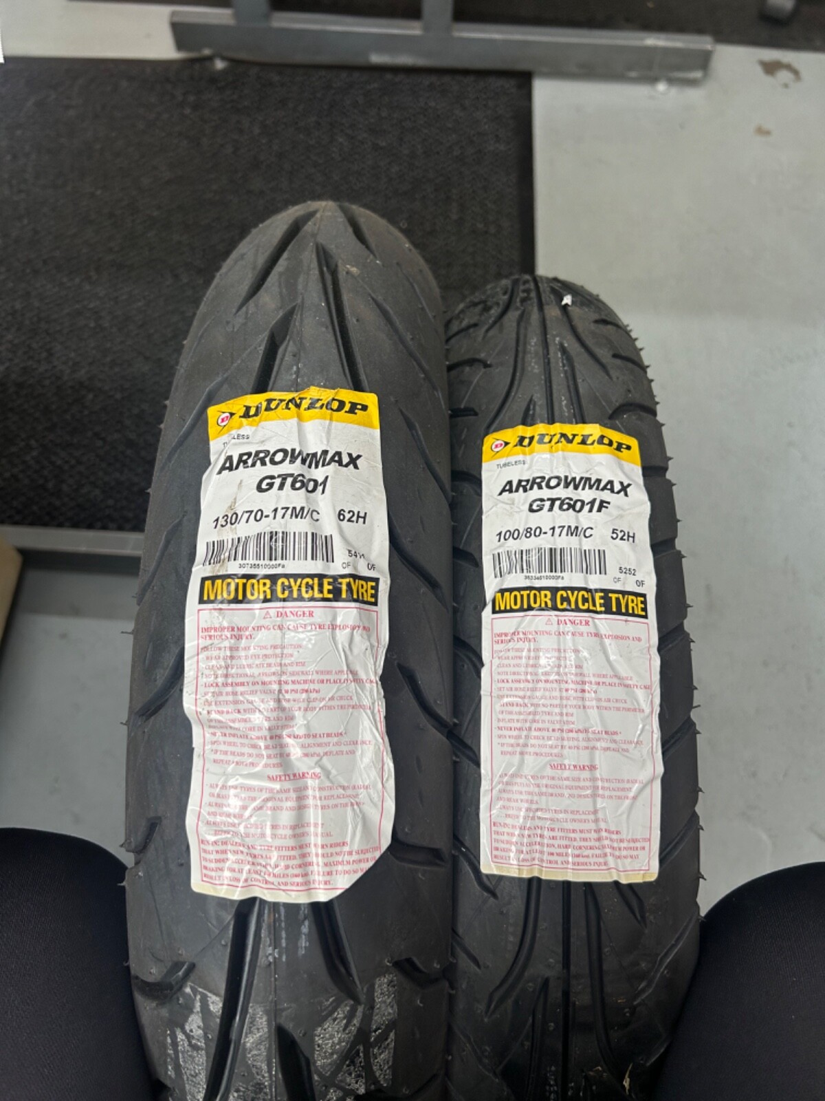 GT601 130/80-18 66V TL 307383 REAR ダンロップ 307383 ARROWMAX 