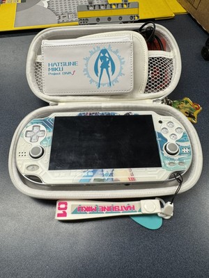 PSVITA・初音ミクのセット PSVITA Hatsune Miku Project Diva f Accessory full Kit