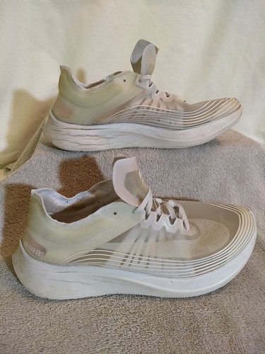 Nike Mens Zoom Fly SP Triple White Running Shoes (BQ7024-100 Nike Mens Zoom Fly SP Triple White Running Shoes (BQ7024-100