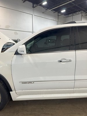 (LOCAL PICKUP ONLY) 07-17 GMC ACADIA Front Door Driver Side Left