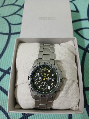 SEIKO SND377P Chronograph Men's Watch New Green Silver