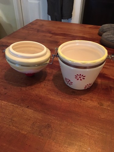 Cupcake Storage Jar BOSTON WAREHOUSE TRADING CORP BW Ceramic Cookie Lidded