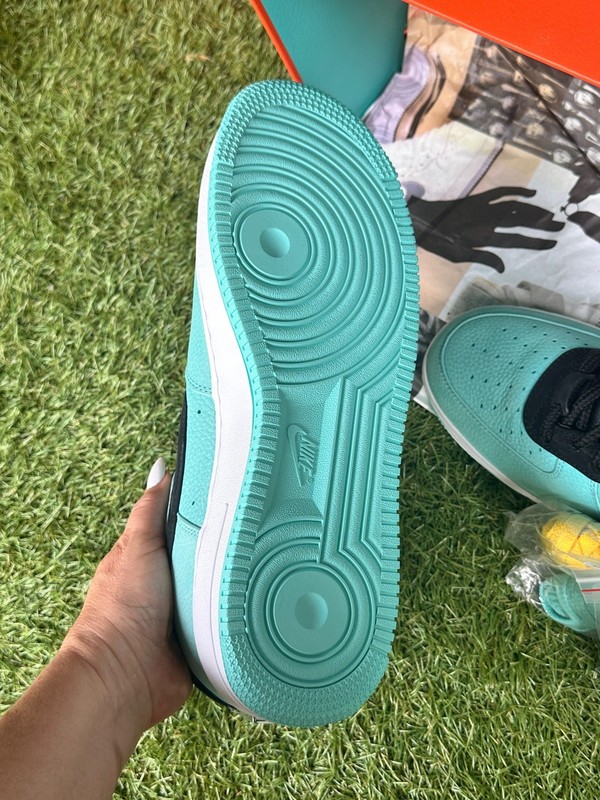 Nike Air Force 1 Low Tiffany & Co. (Friends and Family) RARE