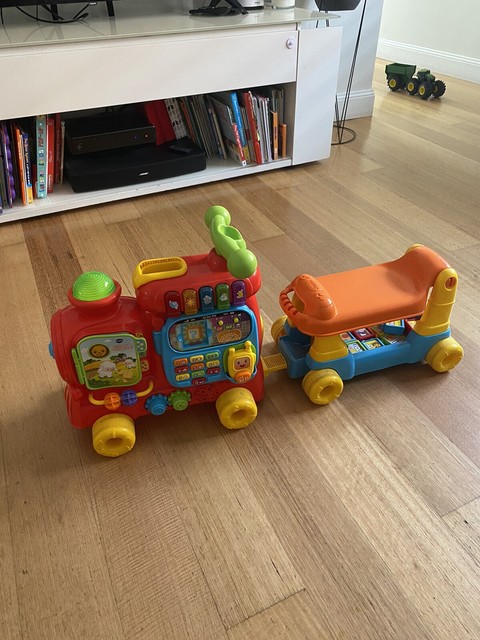 target vtech train