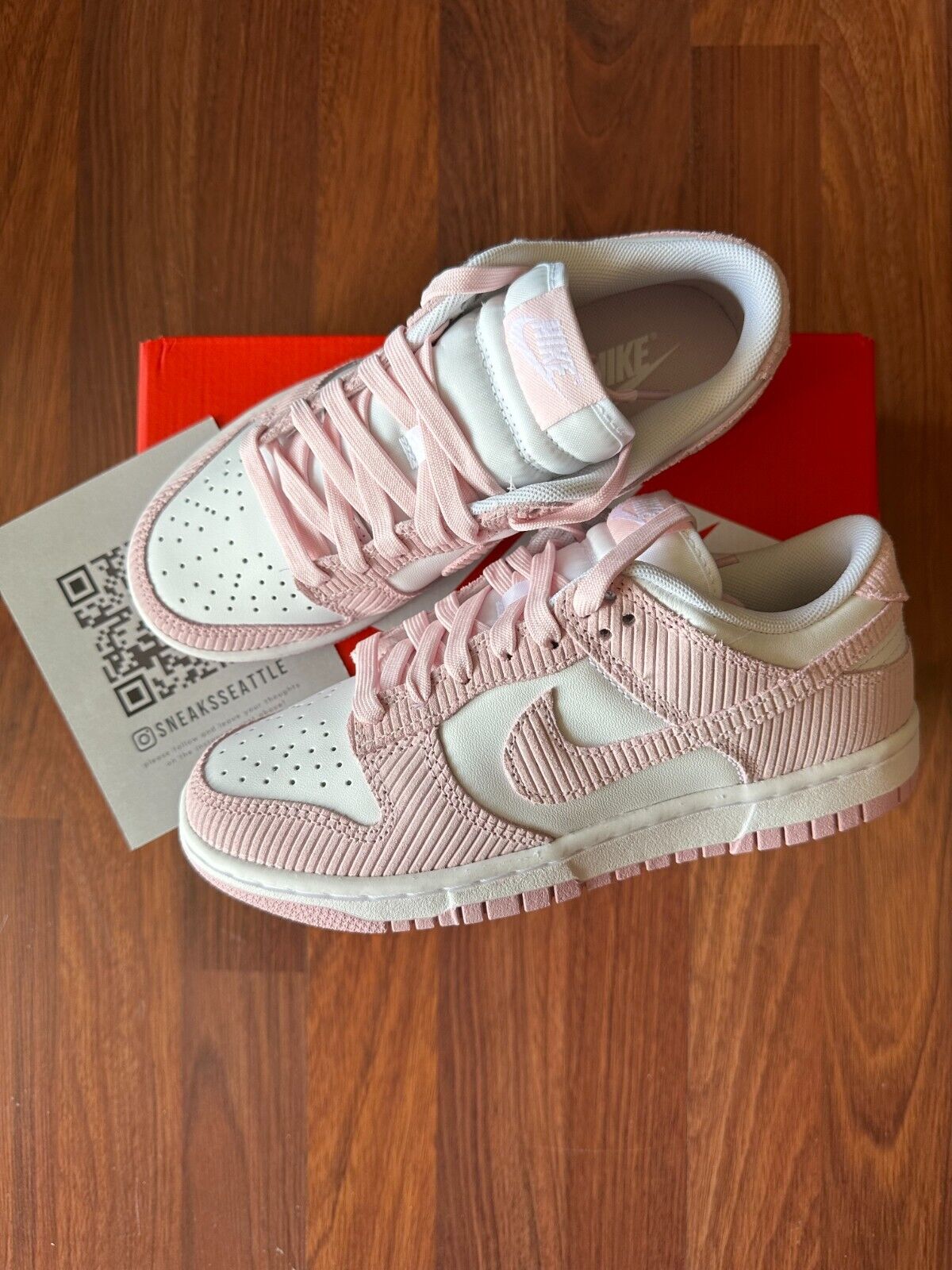 Nike Dunk Low Pink Corduroy (W) Size 6.5M/8W FN7167-100 Nike Dunk Low Pink Corduroy (W) Size 6.5M/8W FN7167-100