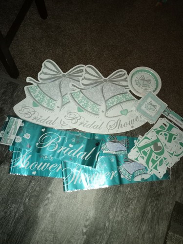 Bridal Shower Decorations & Tableware*Flomo* Excellent Preowned Condition