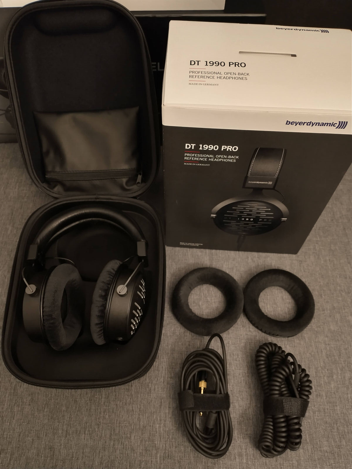Beyerdynamic DT 1990 Pro Open-back Studio Reference Beyerdynamic DT 1990 Pro Open-back Studio Reference