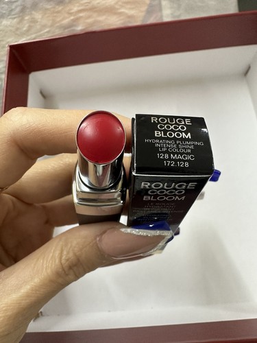 口紅 CHANEL ROUGE COCO BLOOM 110 CHANCE Chanel Chance (110) Rouge Coco Bloom Lip Colour Review