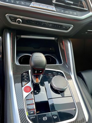 image 4 of interior