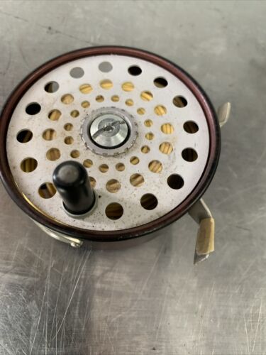 VINTAGE MARTIN U.S.A #61 FLY FISHING REEL AND LINE! Nice!