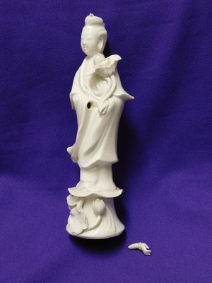 Beautiful Porcelain Quan Yin sitting on a lotus flower Brilliant Glossy White